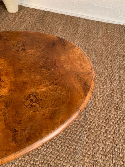 VICTORIAN WALNUT COFFEE TABLE - ADDITIONAL PHOTO 2