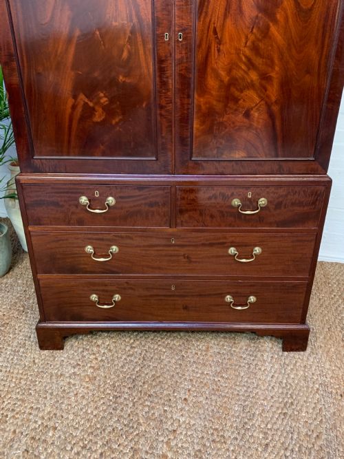 19TH CENTURY MAHOGANY LINEN PRESS - ADDITIONAL PHOTO 3