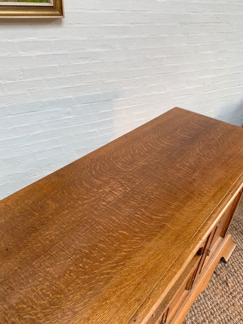 LARGE ANTIQUE 19TH OAK SIDEBOARD BUFFET - ADDITIONAL PHOTO 8