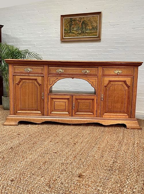 large antique 19th oak sideboard buffet - CATEGORY: ANTIQUE SIDEBOARDS - DATED 19TH CENTURY
