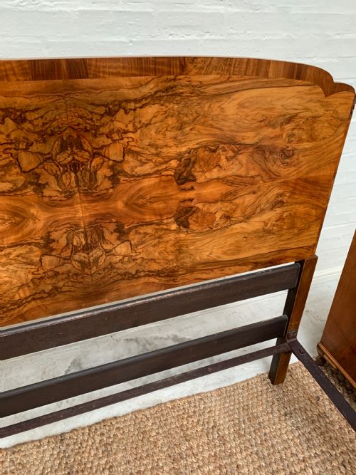 QUALITY FIGURED WALNUT DOUBLE BED - ADDITIONAL PHOTO 3