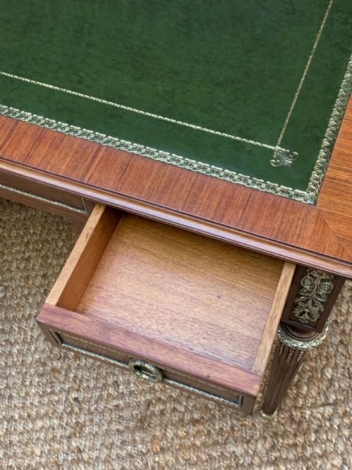 ELEGANT ANTIQUE FRENCH DESK C1900 - ADDITIONAL PHOTO 8