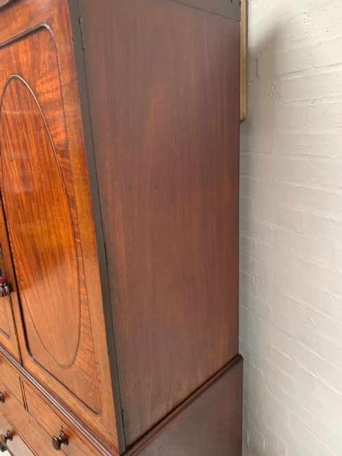 GEORGE IV MAHOGANY LINEN PRESS - ADDITIONAL PHOTO 5