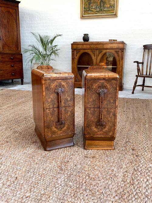 QUALITY WALNUT BEDSIDE CABINETNIGHT STAND - ADDITIONAL PHOTO 2