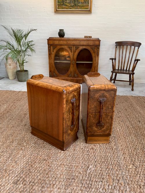 QUALITY WALNUT BEDSIDE CABINETNIGHT STAND - ADDITIONAL PHOTO 8