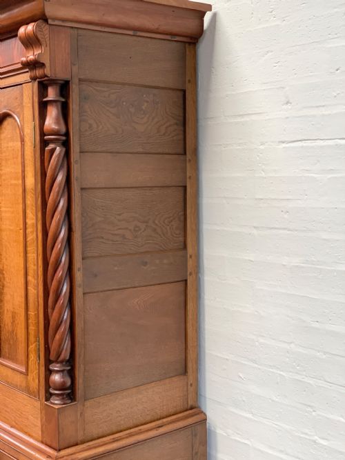 OAK LINEN CHEST - ADDITIONAL PHOTO 2