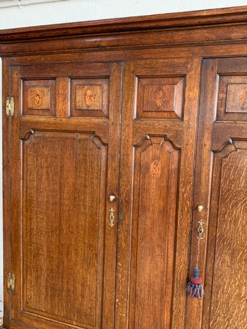 LATE GEORGIAN OAK PRESS CUPBOARD - ADDITIONAL PHOTO 10