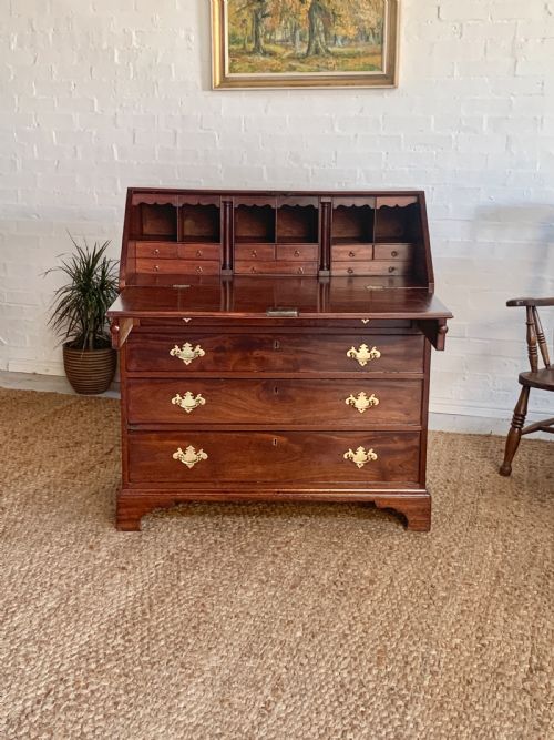 GEORGIAN MAHOGANY BUREAU - ADDITIONAL PHOTO 16