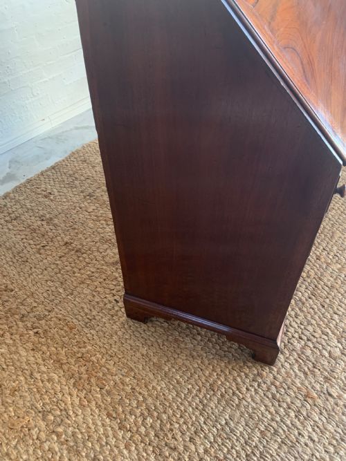 GEORGIAN MAHOGANY BUREAU - ADDITIONAL PHOTO 21