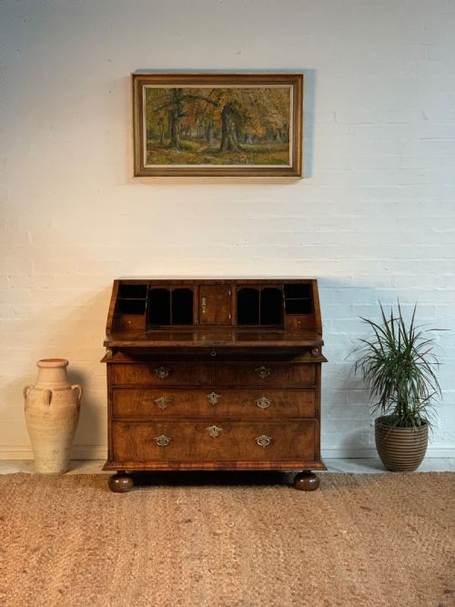 VICTORIAN BURR WALNUT BUREAU BEAUTIFUL CONDITION 19TH CENTURY - ADDITIONAL PHOTO 1