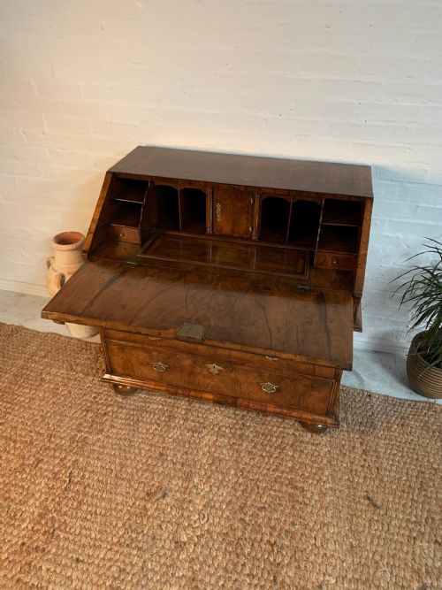 VICTORIAN BURR WALNUT BUREAU BEAUTIFUL CONDITION 19TH CENTURY - ADDITIONAL PHOTO 2