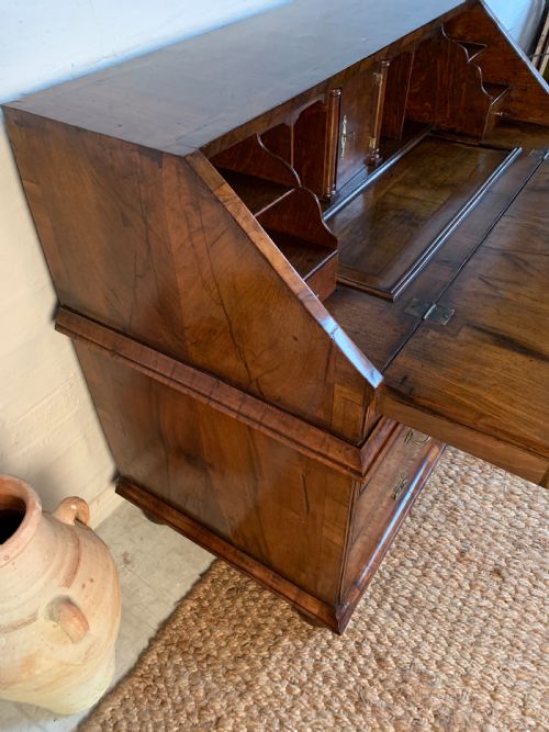 VICTORIAN BURR WALNUT BUREAU BEAUTIFUL CONDITION 19TH CENTURY - ADDITIONAL PHOTO 7