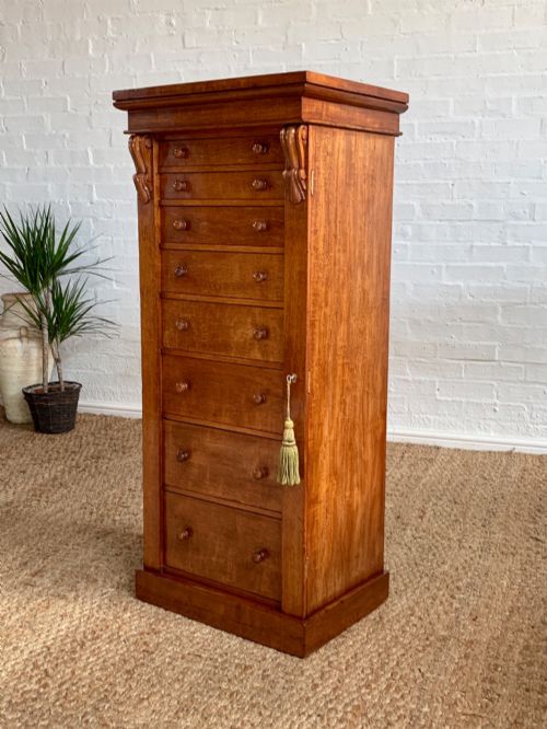 Superb Victorian Figured Mahogany Wellington Chest with Original Turned Knobs