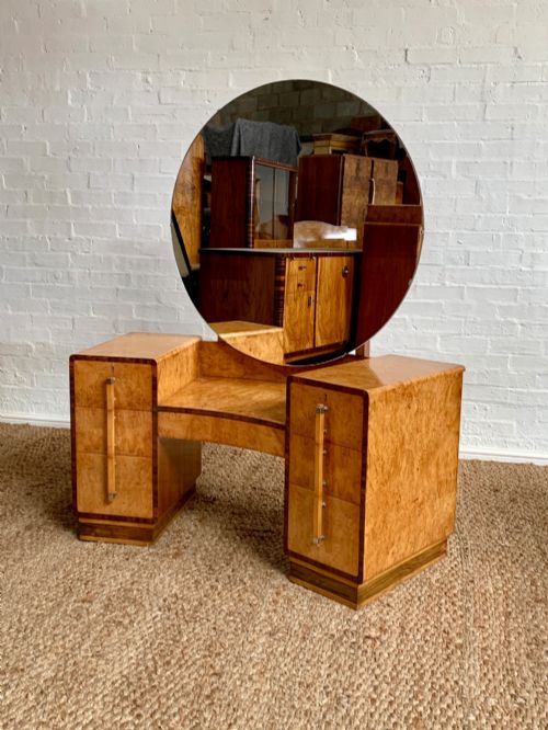 Exceptional Art Deco Burr Walnut Dressing Table by Waring & Gillow