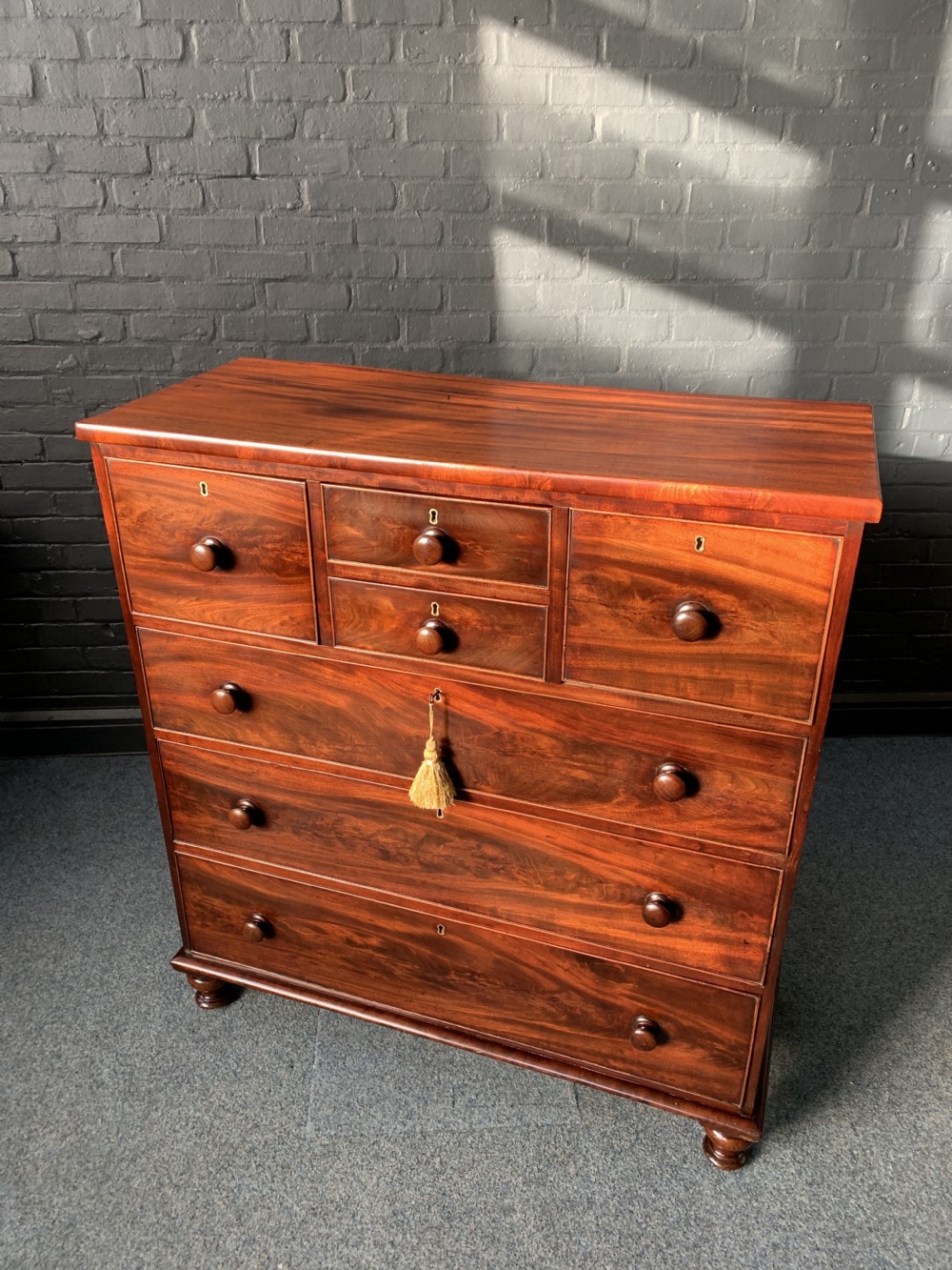 Antique Mahogany 