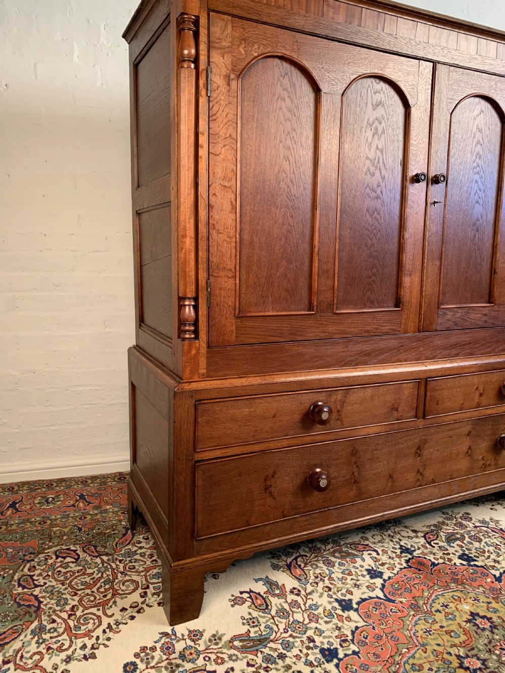 19th Oak Linen Press View IV