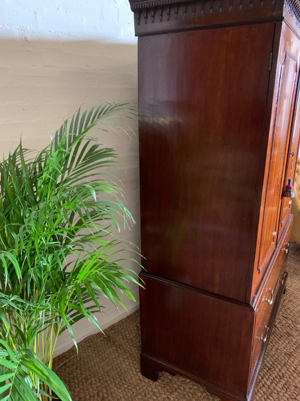 Georgian Mahogany Linen Press View V