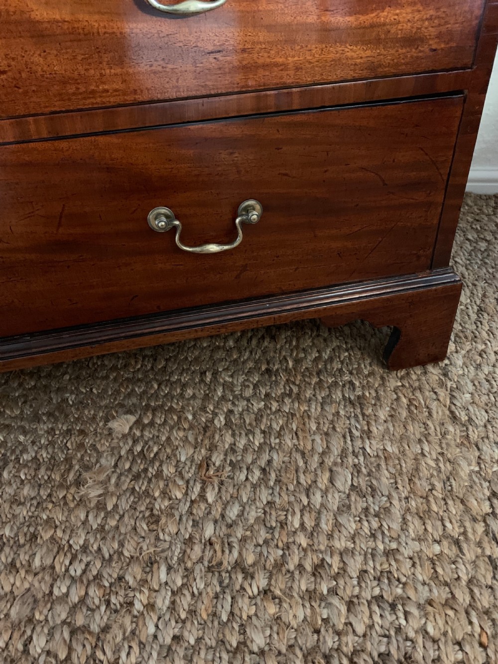 Georgian Mahogany Linen Press View VIII