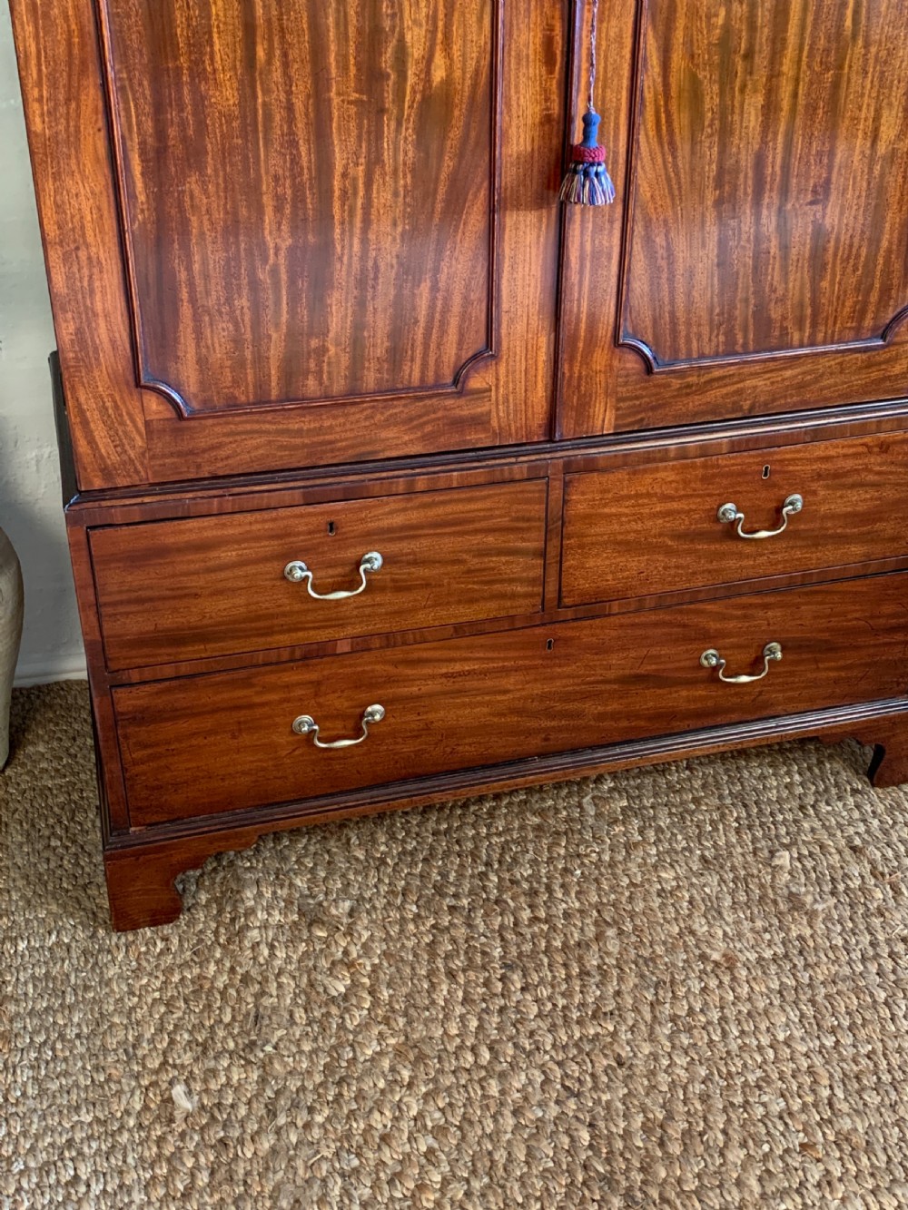 Georgian Mahogany Linen Press View IX