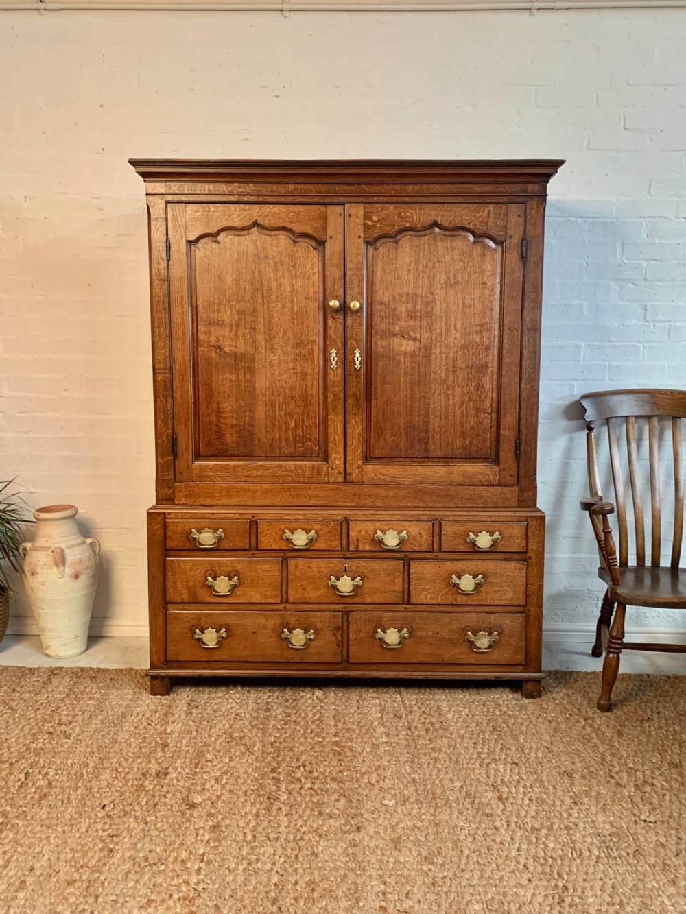 Small 18th Century Oak Linen Press