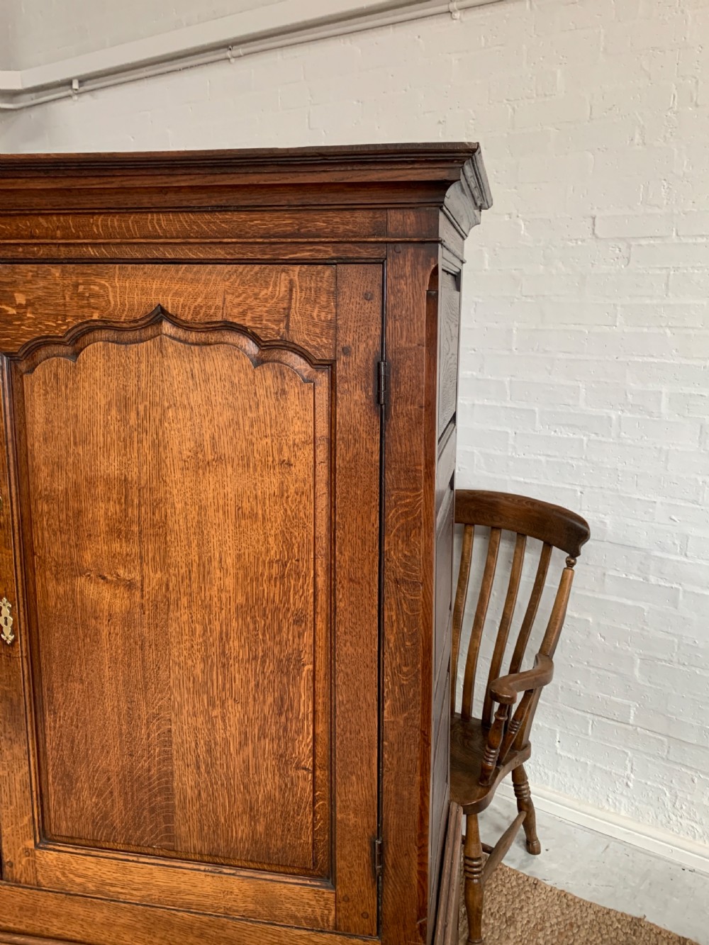 Small 18th Century Oak Linen Press View XIV