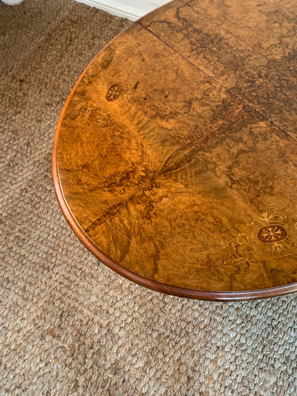 Elegant Victorian Burr Walnut Sutherland Table with Inlay View IX