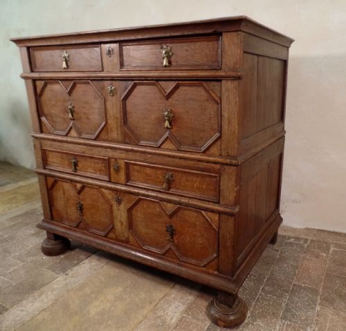 RARE ANTIQUE 17TH CENTURY OAK TWO PART CHEST OF DRAWERS CARVED MOULDED - ADDITIONAL PHOTO 4