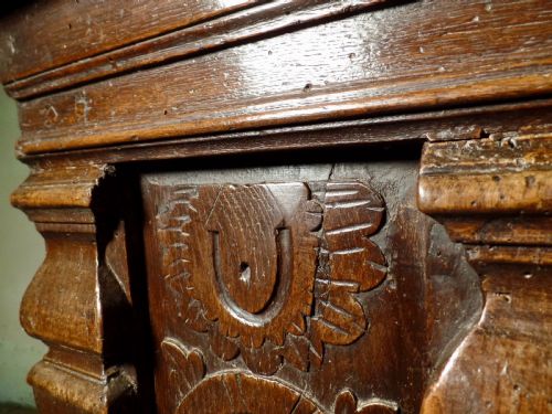ANTIQUE 17TH CENTURY FRENCH COFFER TRUNK - ADDITIONAL PHOTO 8