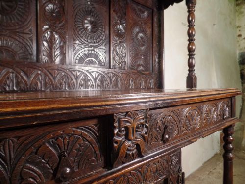 19TH CENTURY ANTIQUE GREEN MAN CARVED OAK COURT CUPBOARD - ADDITIONAL PHOTO 3