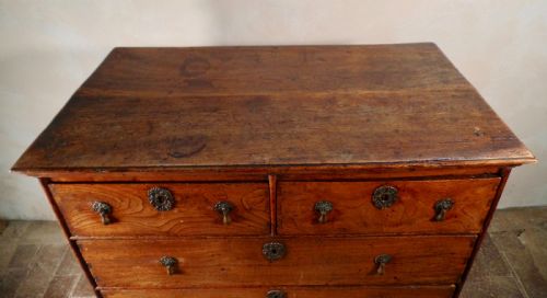 AN ANTIQUE WILLIAM MARY ELM CHEST OF DRAWERS COUNTY HONEST DOVETAIL BEDROOM - ADDITIONAL PHOTO 4