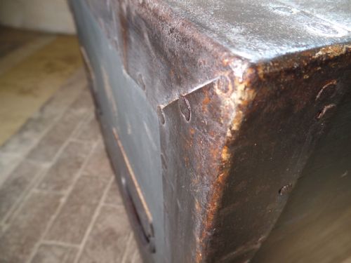 ANTIQUE IRON BOUND WW2 CAMPAIGN MILITARY CHEST TRUNK - ADDITIONAL PHOTO 10