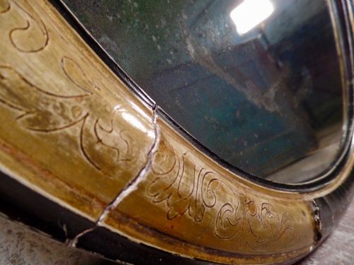AN ANTIQUE VICTORIAN GILT EBONISED OVAL WALL MIRROR FOXING - ADDITIONAL PHOTO 10