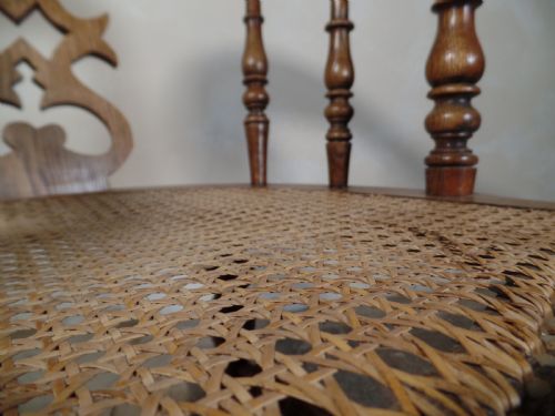A PAIR OF ANTIQUE OAK SCROLL CAPTAINS SMOKER BOW ARM CHAIRS WITH BERGERE SEAT - ADDITIONAL PHOTO 10