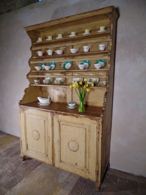ANTIQUE 18TH CENTURY IRISH DRESSER C1790 WITH ORIGINAL YELLOW PAINT PLATE RACK - ADDITIONAL PHOTO 10