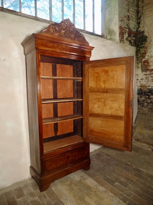 ANTIQUE FRENCH WALNUT ARMOIRE WARDROBE MIRROR FRONTED WITH SHELVES - ADDITIONAL PHOTO 4