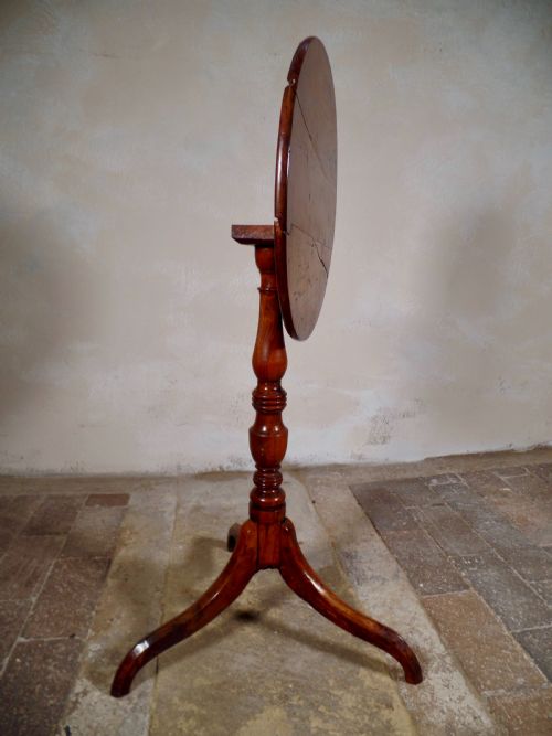 ANTIQUE GEORGIAN SOLID YEW WOOD LAMP WINE TILT TOP TABLE TRIPOD LEGS SMALL - ADDITIONAL PHOTO 4