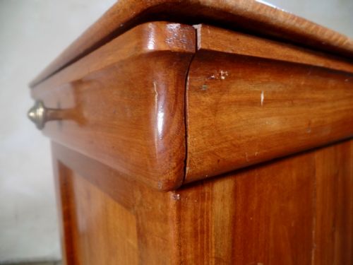 ANTIQUE CONTINENTAL FRUITWOOD BEDSIDE CABINET WITH A DRAWER - ADDITIONAL PHOTO 4