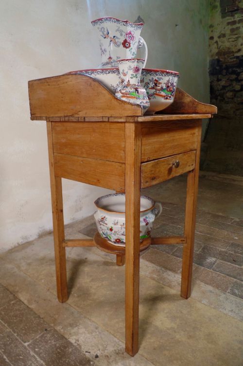 ANTIQUE 19TH CENTURY VICTORIAN TRAY TOP WASH STAND WOODEN BEDSIDE CABINET - ADDITIONAL PHOTO 4