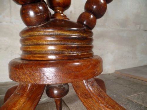 A MAUCHLINE FERNWARE OCTAGONAL OCCASIONAL TABLE BOBBIN TURNED LEGS - ADDITIONAL PHOTO 4