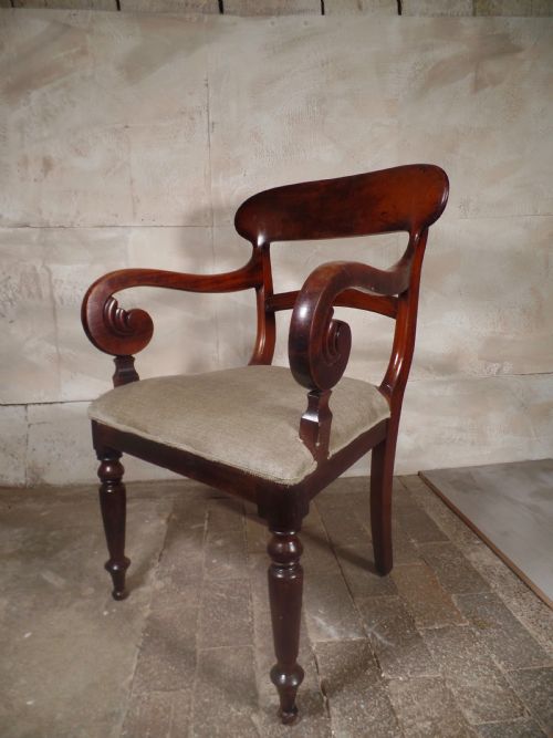 ANTIQUE WILLIAM IV REGENCY MAHOGANY LIBRAY DESK ELBOW CHAIR SCROLL UPHOLSTERED - ADDITIONAL PHOTO 4