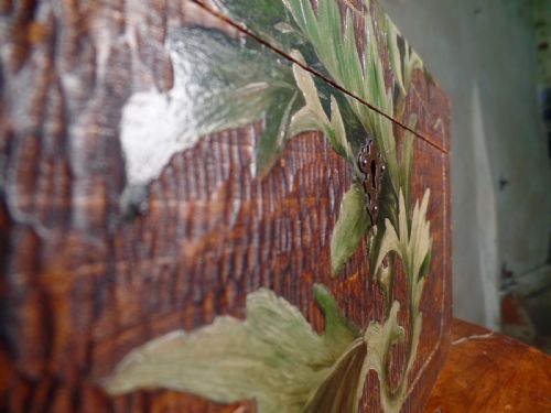 ANTIQUE 19TH CENTURY HAND PAINTED SCOTTISH ADZED THISTLES TABLE BOX WOODEN - ADDITIONAL PHOTO 6
