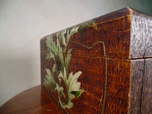 ANTIQUE 19TH CENTURY HAND PAINTED SCOTTISH ADZED THISTLES TABLE BOX WOODEN - ADDITIONAL PHOTO 8