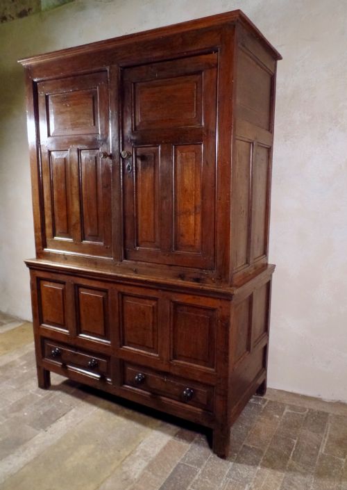 18TH CENTURY OAK CUPBOARD PRESS PROBABLY WELSH - ADDITIONAL PHOTO 1