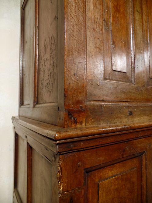 18TH CENTURY OAK CUPBOARD PRESS PROBABLY WELSH - ADDITIONAL PHOTO 2