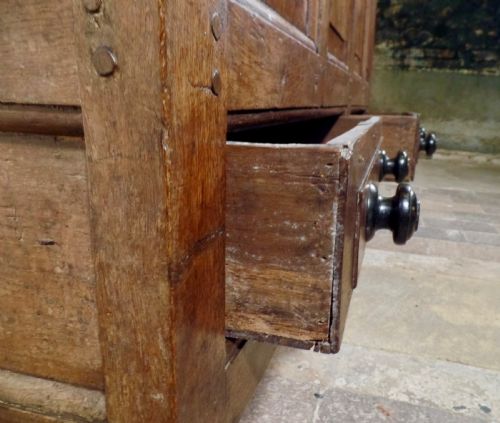 18TH CENTURY OAK CUPBOARD PRESS PROBABLY WELSH - ADDITIONAL PHOTO 7