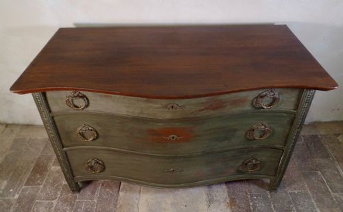 ANTIQUE FRENCH CONTINENTAL SERPENTINE OAK CHEST OF DRAWERS PAINTED GREEN WITH BRASS HANDLES - ADDITIONAL PHOTO 1