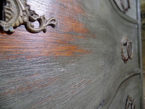 ANTIQUE FRENCH CONTINENTAL SERPENTINE OAK CHEST OF DRAWERS PAINTED GREEN WITH BRASS HANDLES - ADDITIONAL PHOTO 9