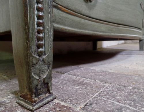 ANTIQUE FRENCH CONTINENTAL SERPENTINE OAK CHEST OF DRAWERS PAINTED GREEN WITH BRASS HANDLES - ADDITIONAL PHOTO 10