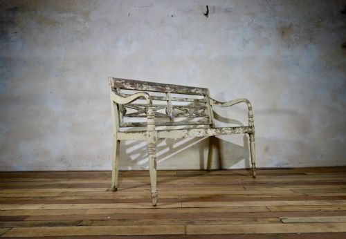 EARLY 20TH CENTURY FRENCH PAINTED GARDEN BENCH - ADDITIONAL PHOTO 4