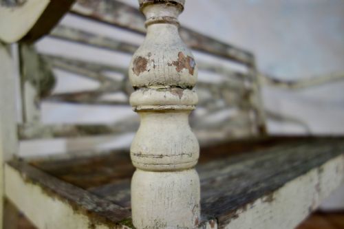 EARLY 20TH CENTURY FRENCH PAINTED GARDEN BENCH - ADDITIONAL PHOTO 12